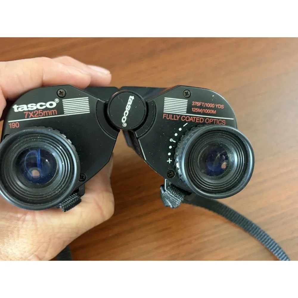 VINTAGE TASCO ZIP FOCUS 7X25  BINOCULARS FULLY COATED OPTICS 376‎ FT/1000 YDS